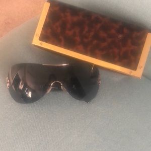 Authentic Tory Burch sun glasses